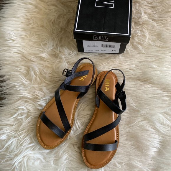mia eden sandal